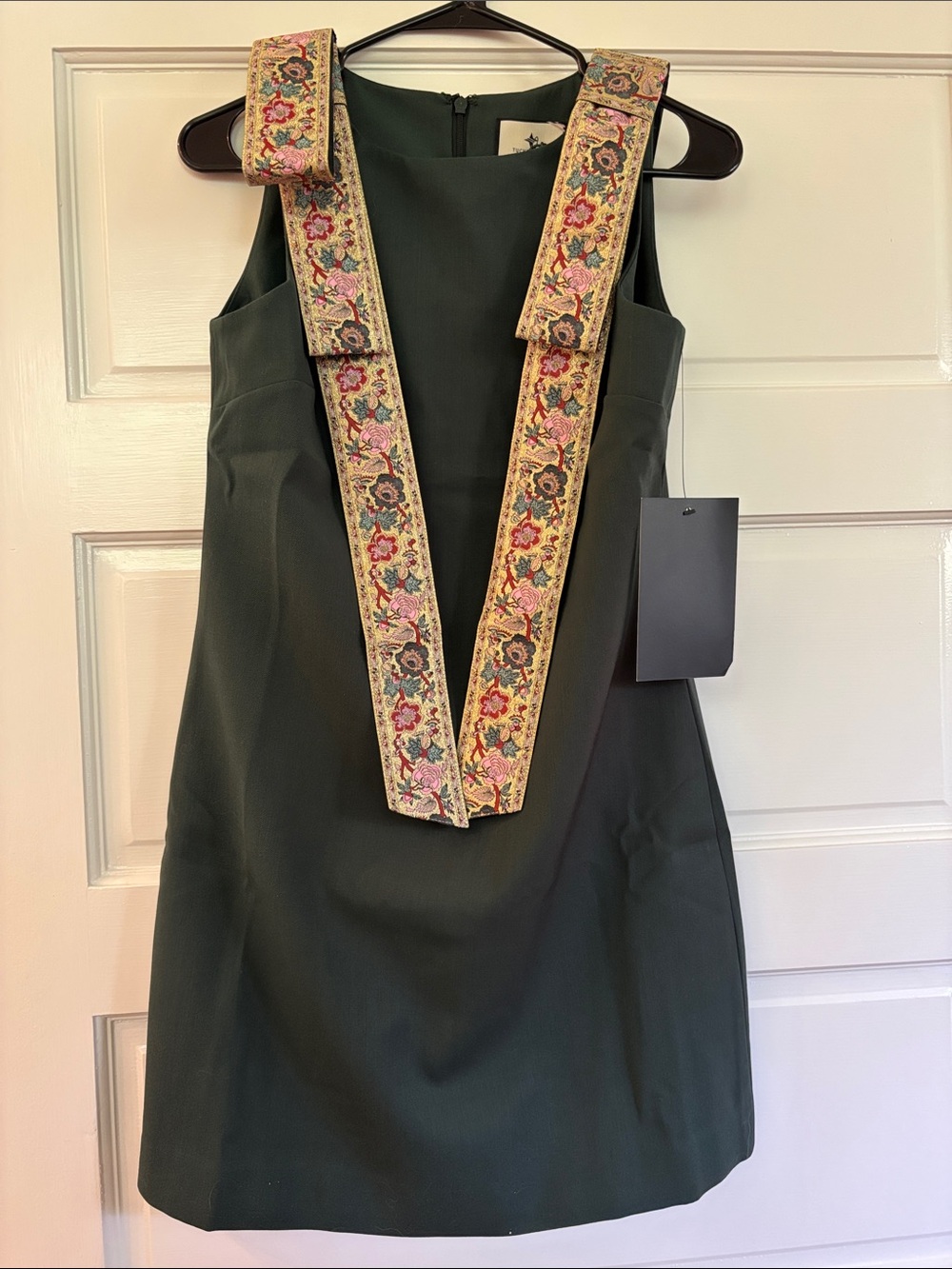 Tuckernuck Green Garden Shift Dress with Embroidered Ribbons